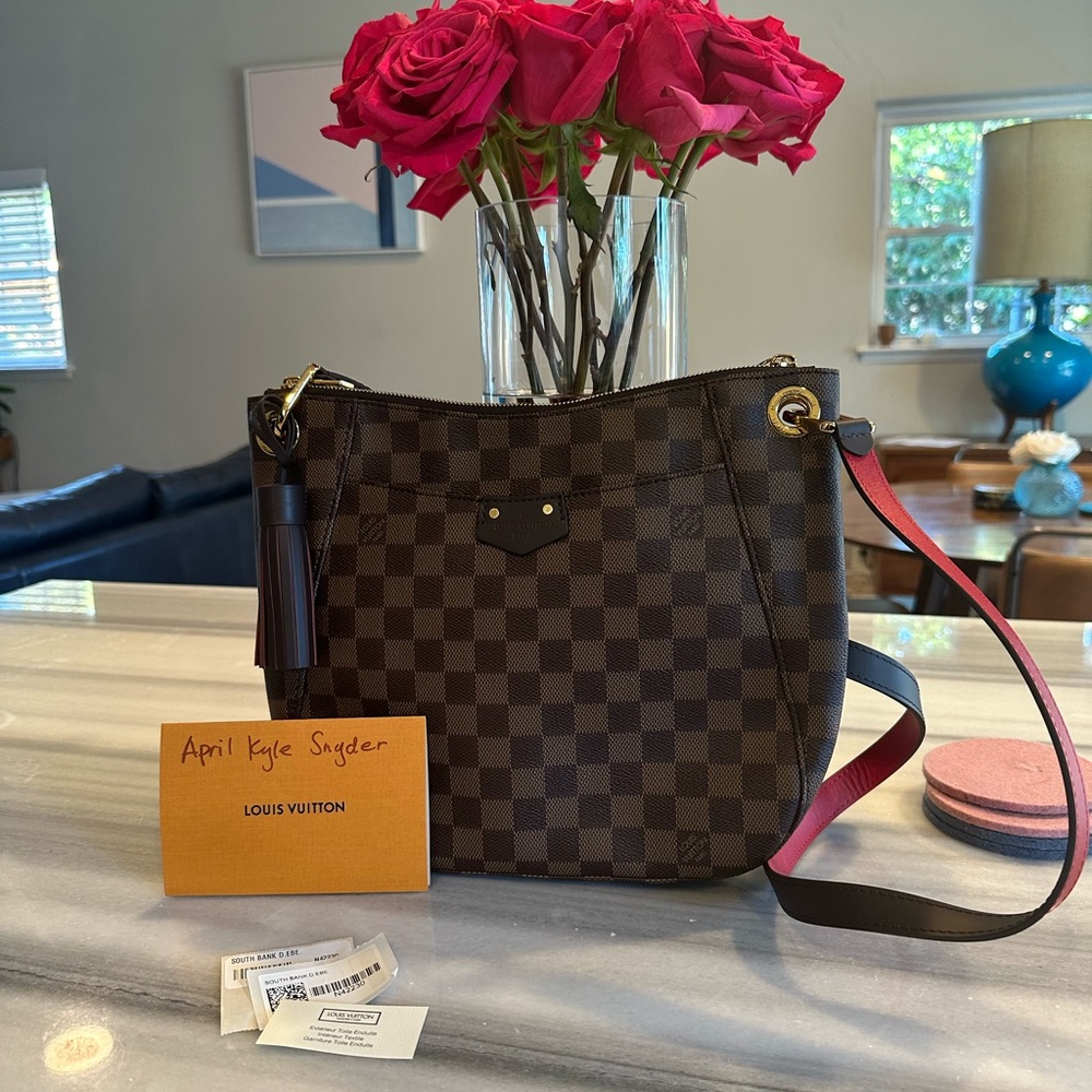 AUTHENTIC Louis Vuitton Southbank Besace Crossbody Bag NEW WITH TAGS!!